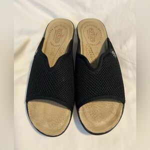 *NWOB* Fly Float Anti-Shock Mesh Clog - Women’s Size 6.5 - Italy - Comfort -Mesh